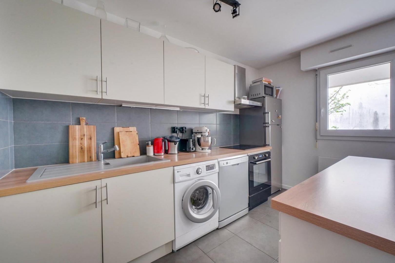 Pleasant Flat In Bordeaux With Terrace And Parking Apartment Екстериор снимка