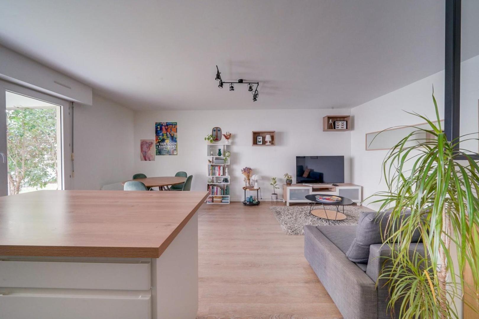 Pleasant Flat In Bordeaux With Terrace And Parking Apartment Екстериор снимка