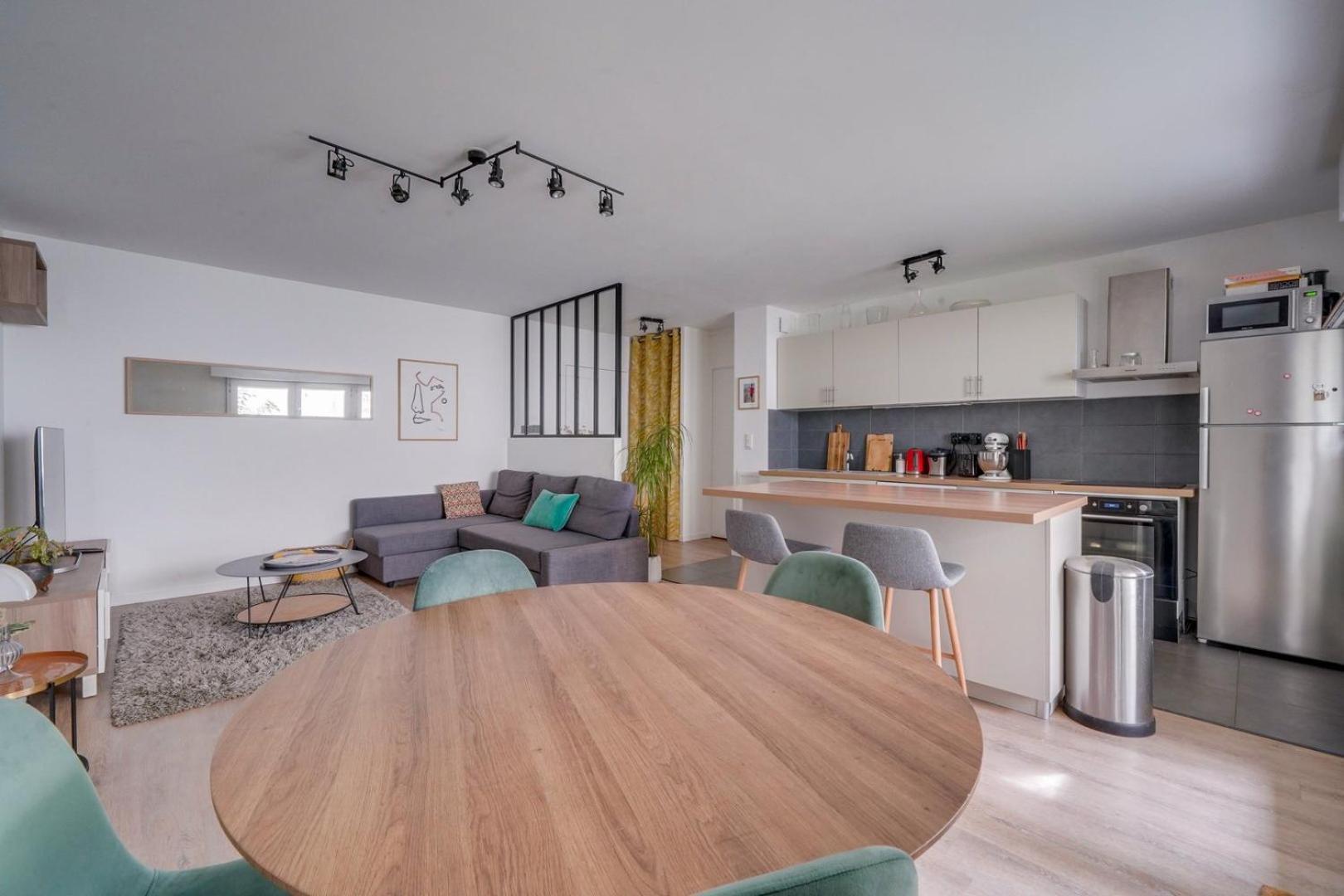 Pleasant Flat In Bordeaux With Terrace And Parking Apartment Екстериор снимка