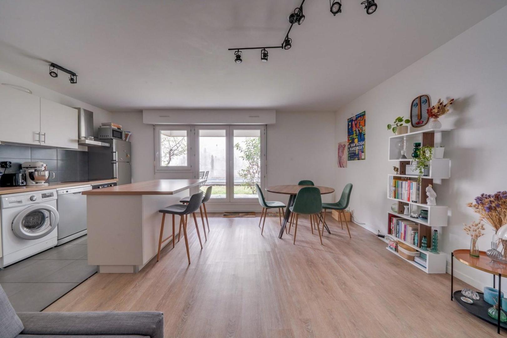 Pleasant Flat In Bordeaux With Terrace And Parking Apartment Екстериор снимка