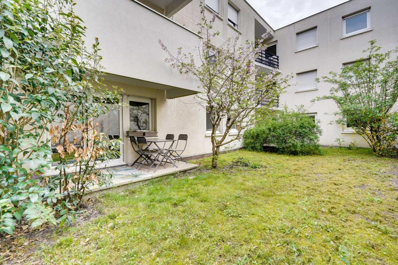 Pleasant Flat In Bordeaux With Terrace And Parking Apartment Екстериор снимка